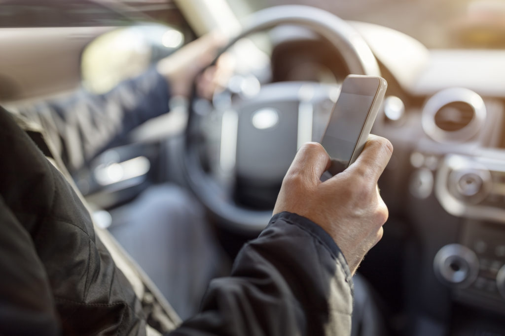 how to prevent distracted driving 