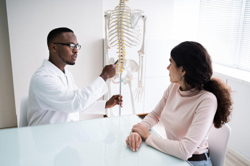 what happens to your body if you have spinal cord damage after a car accident