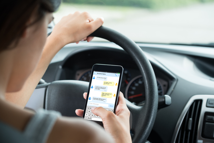 Teen distracted driving - what age group causes the most car accidents?