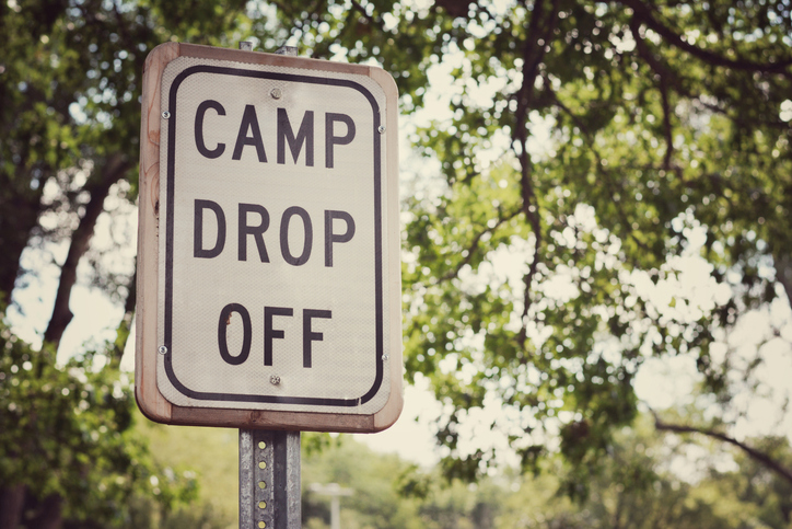 summer camp drop off sign - can you sue summer camp for child injury?